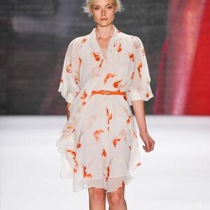 NWT Vivienne Tam 100% Silk Dress Size 8 Spring 2012 Collection